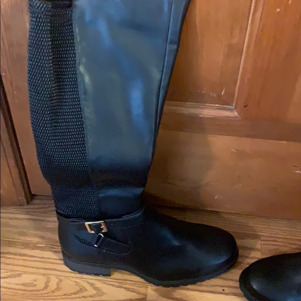 New I comfort women’s boots 10 wide NWB